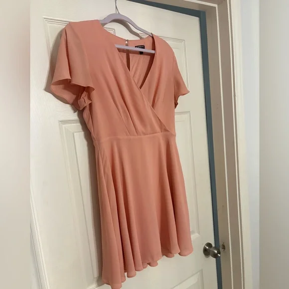 Express Coral Mini Dress - Picture 2 of 3